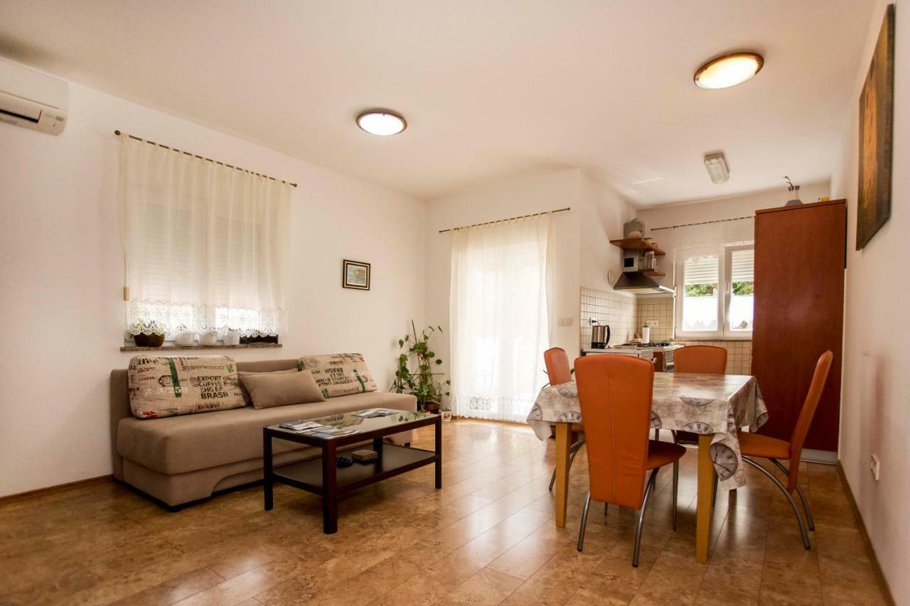 רוביני Apartment Beba מראה חיצוני תמונה